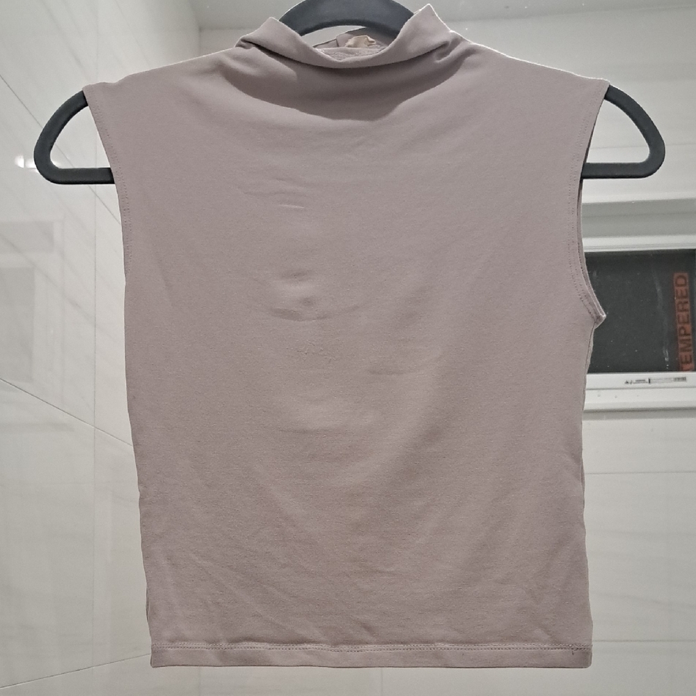 Madewell Sleeveless Gray Muscle Tee